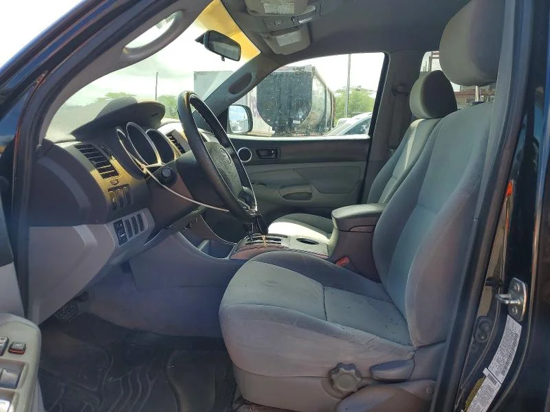 TOYOTA TACOMA 2005 photo 7