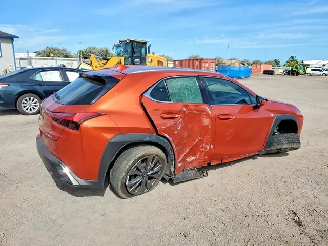 LEXUS UX 2019 photo 3