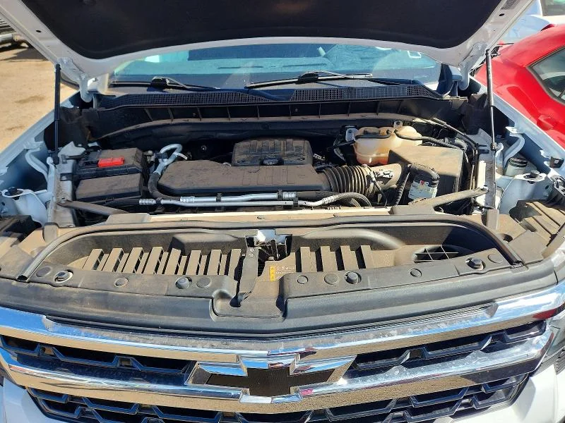 CHEVROLET SILVERADO 2024 photo 11