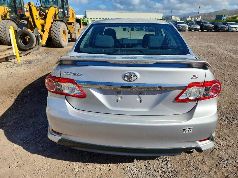 TOYOTA COROLLA 2012 photo 6