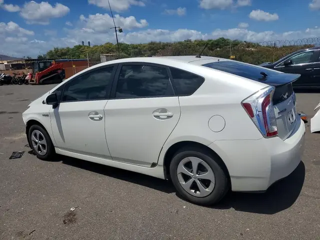 TOYOTA PRIUS 2015 photo 2