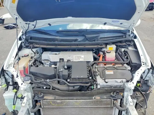 TOYOTA PRIUS 2015 photo 12