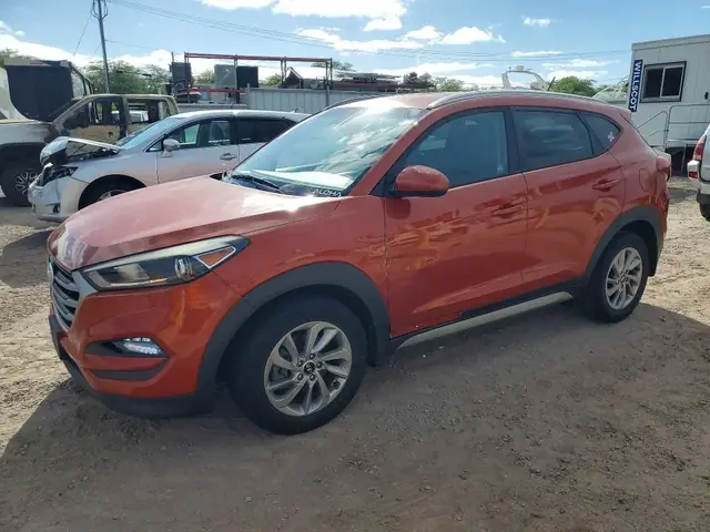 HYUNDAI TUCSON 2017 — SIDE