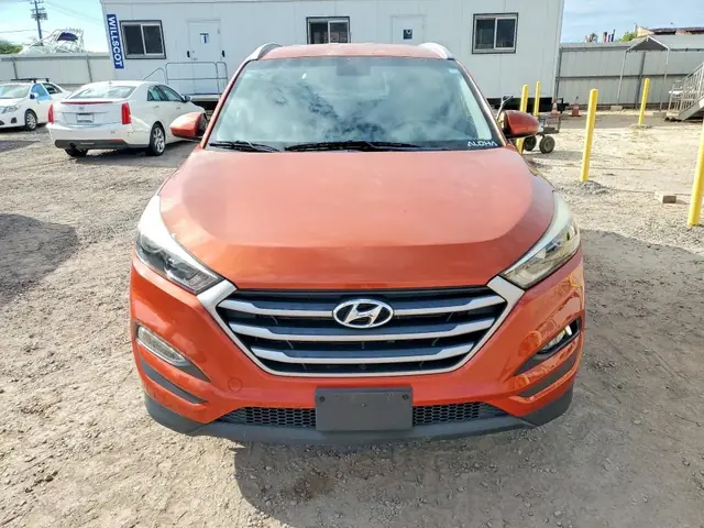 HYUNDAI TUCSON 2017 photo 5