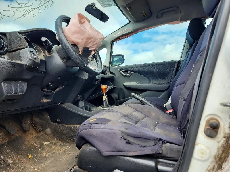 HONDA FIT 2010 photo 7
