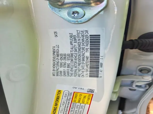 HONDA CIVIC 2026 photo 13