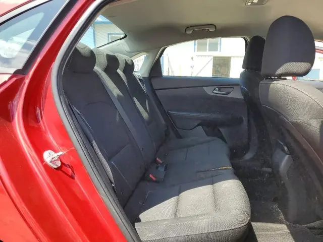 KIA FORTE 2021 photo 10